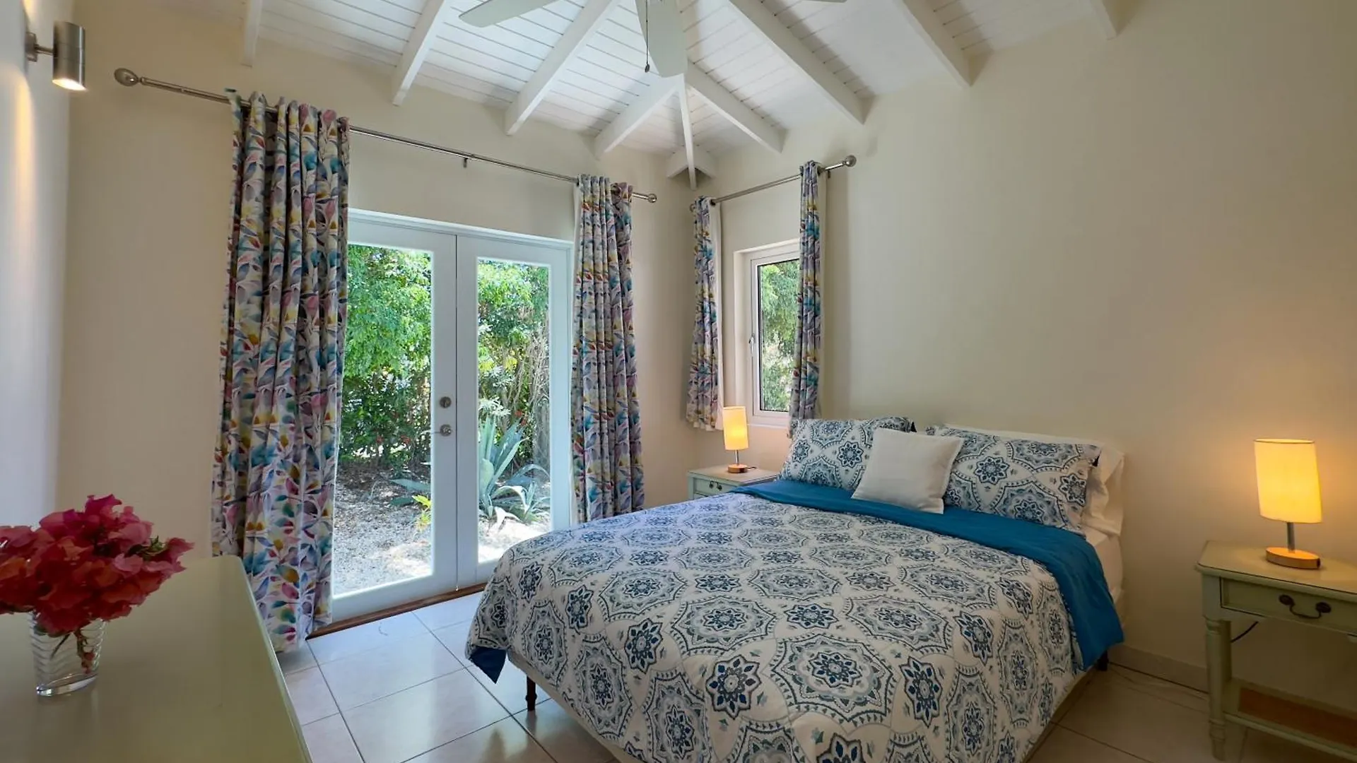 فيلا The White House English Harbour فيلة